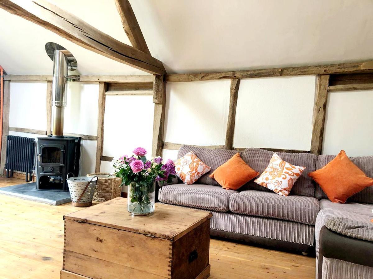 Hay Barn, Penrheol Farm, Unique Barn Conversion Builth Wells Exterior foto